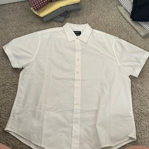 Short sleeve button down
